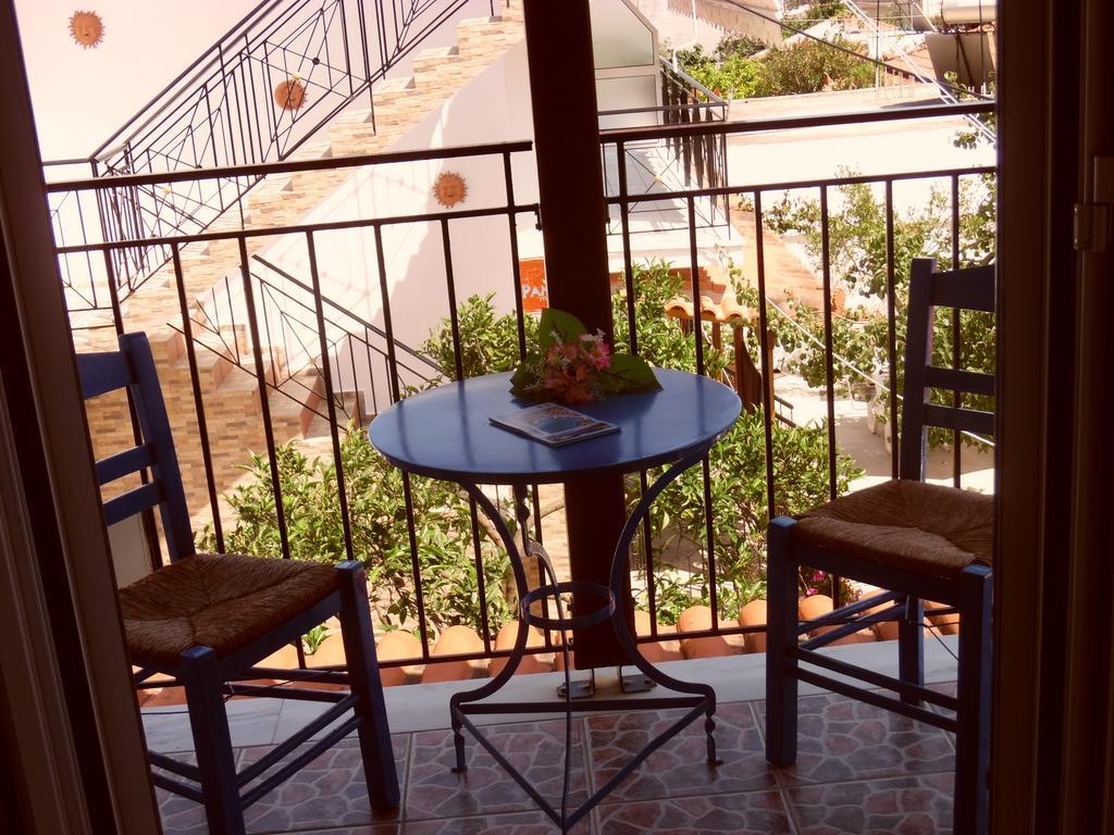 Pansion Pandora Apartment Skiathos Town Room photo