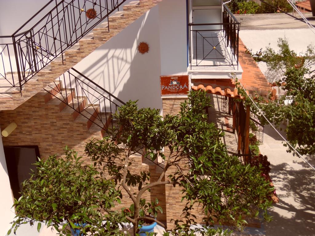 Pansion Pandora Apartment Skiathos Town Room photo