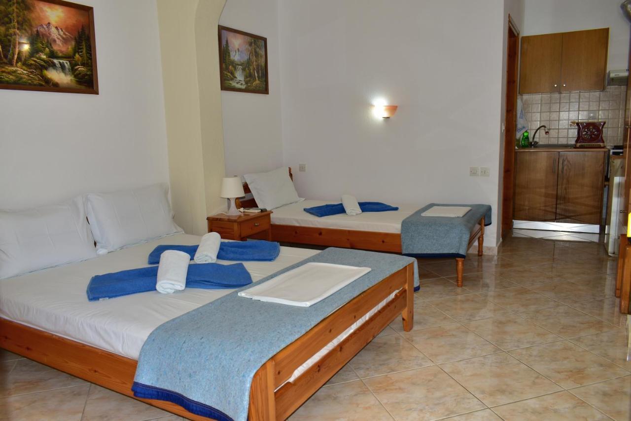 Pansion Pandora Apartment Skiathos Town Exterior photo