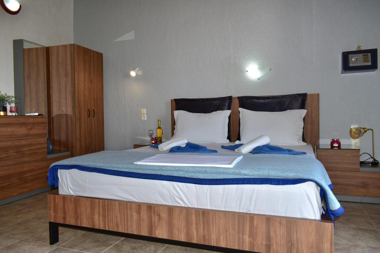 Pansion Pandora Apartment Skiathos Town Exterior photo