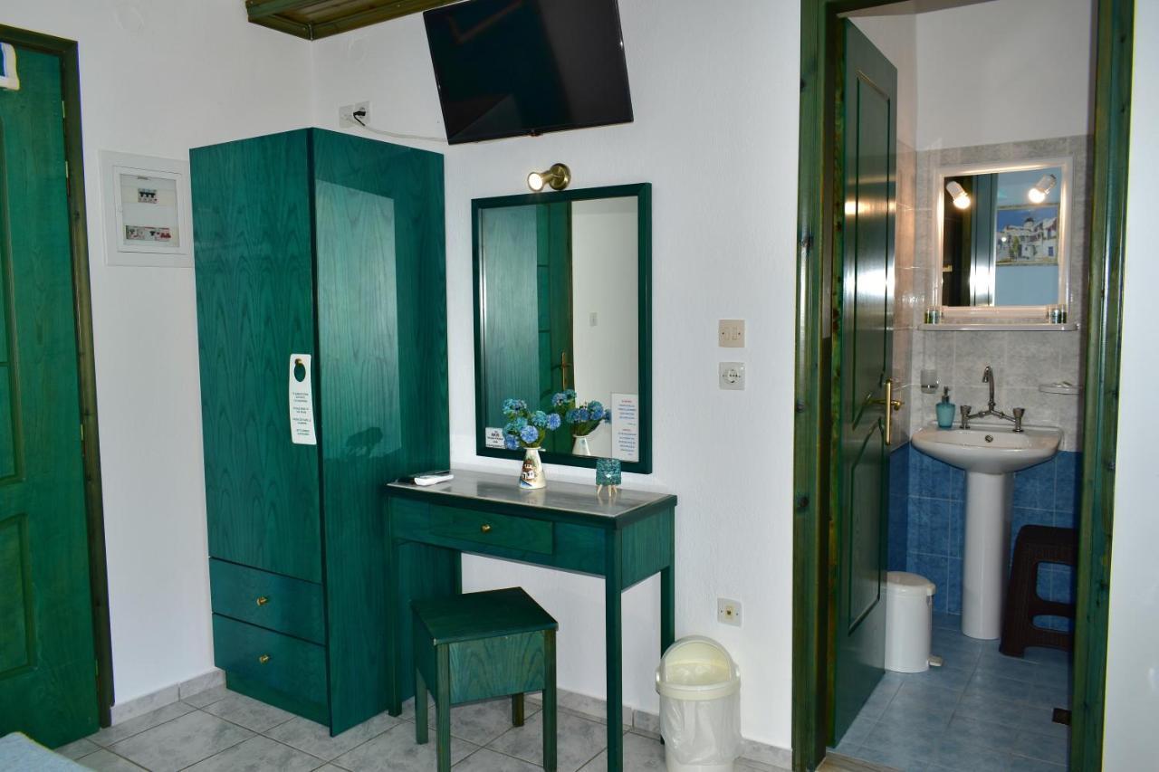 Pansion Pandora Apartment Skiathos Town Exterior photo